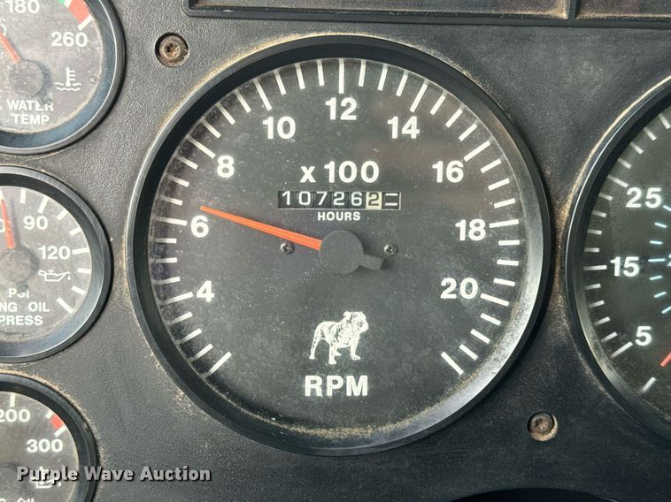 image for item DV1992 1998 Mack CL700 dump truck