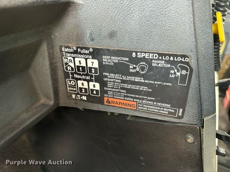 image for item DV1992 1998 Mack CL700 dump truck