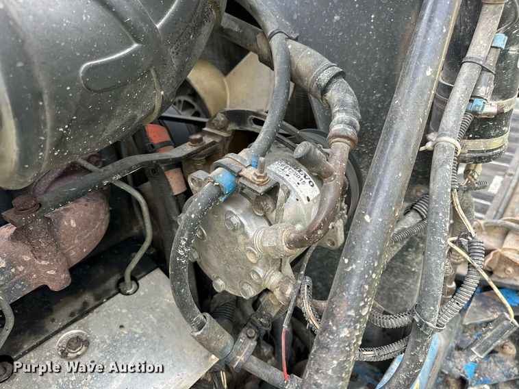 image for item DV1992 1998 Mack CL700 dump truck