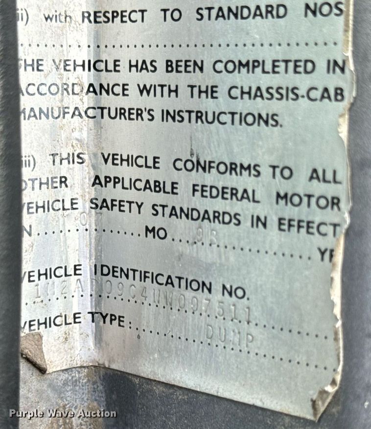 image for item DV1992 1998 Mack CL700 dump truck