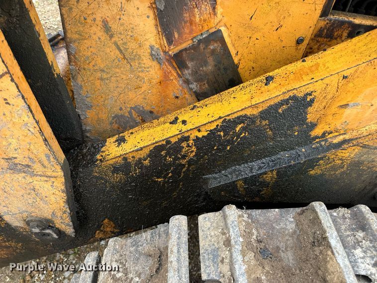 image for item DV1994 1986 Case 1455B track loader