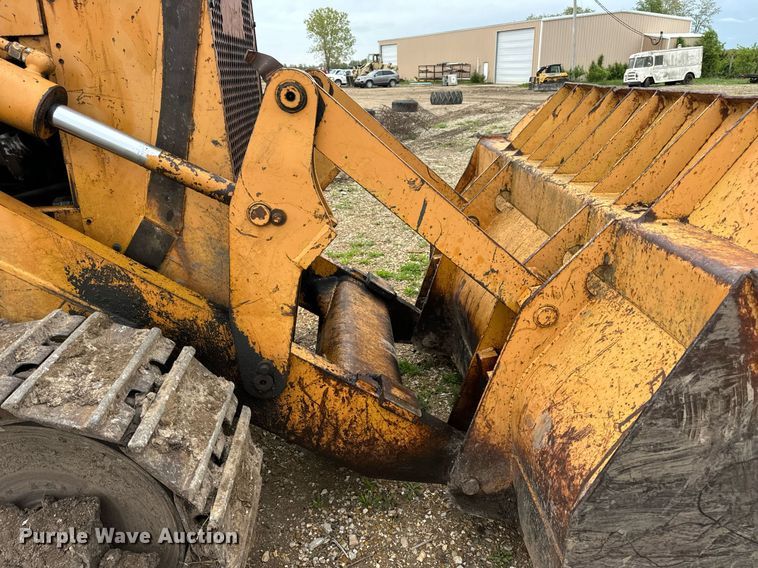 image for item DV1994 1986 Case 1455B track loader