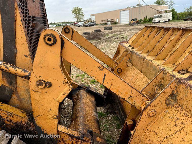 image for item DV1994 1986 Case 1455B track loader