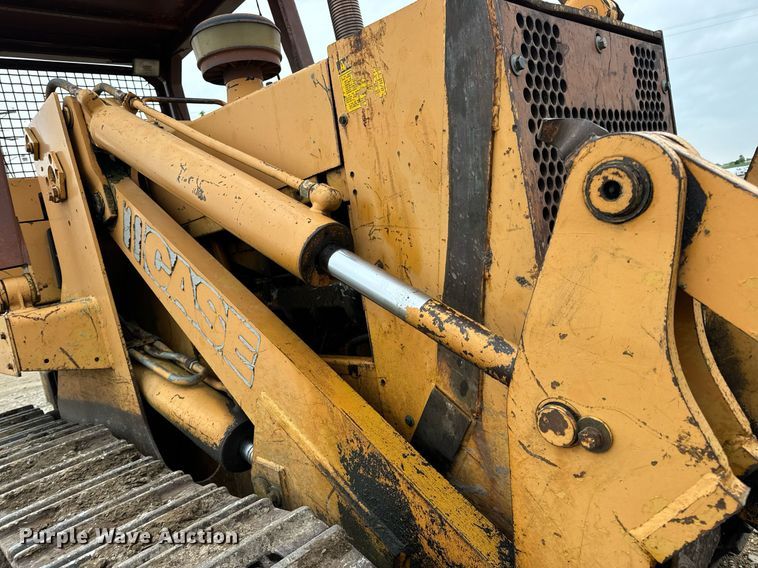 image for item DV1994 1986 Case 1455B track loader