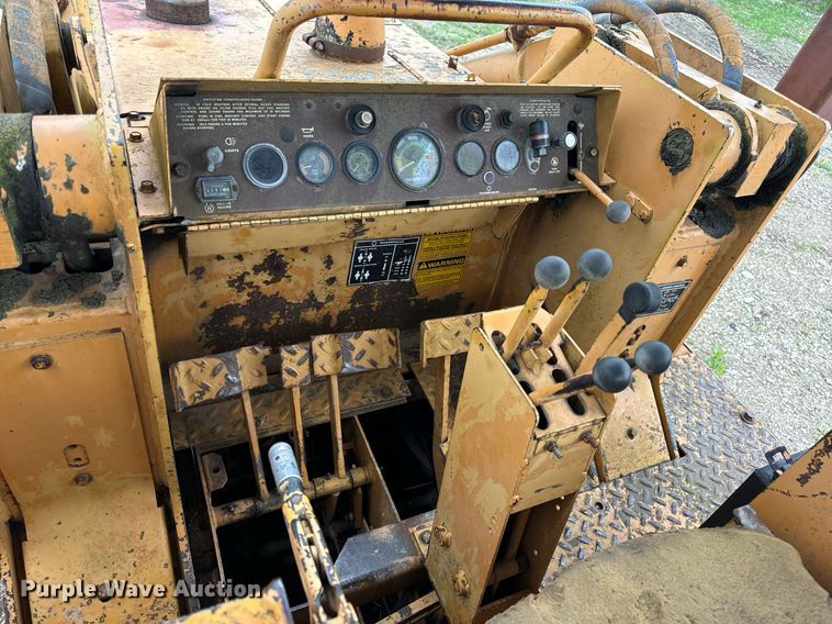 image for item DV1994 1986 Case 1455B track loader