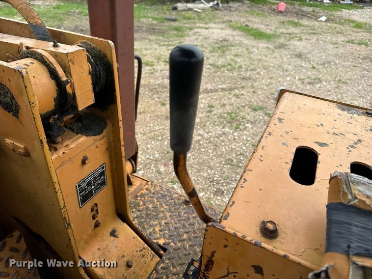 image for item DV1994 1986 Case 1455B track loader