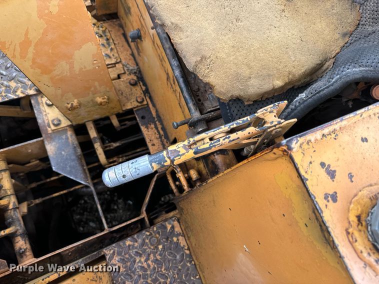 image for item DV1994 1986 Case 1455B track loader