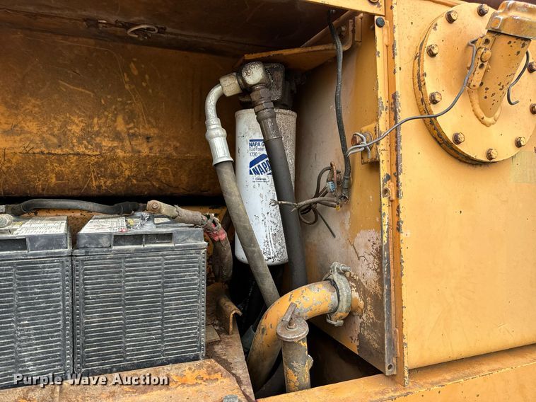 image for item DV1994 1986 Case 1455B track loader