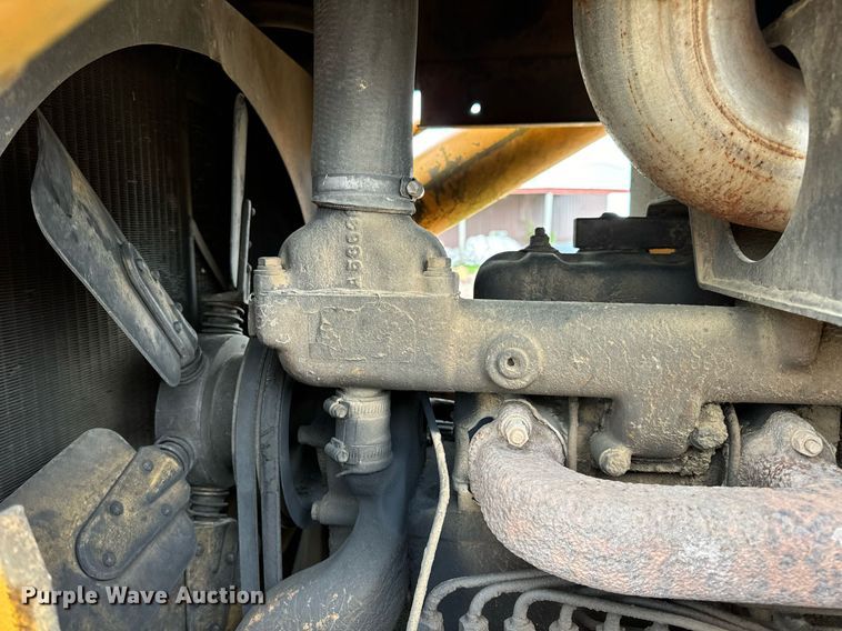 image for item DV1994 1986 Case 1455B track loader