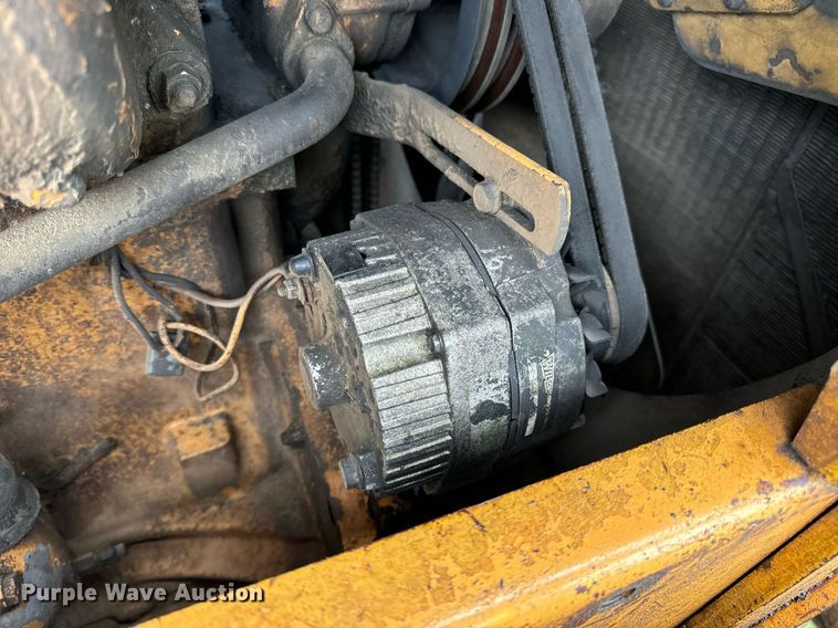 image for item DV1994 1986 Case 1455B track loader