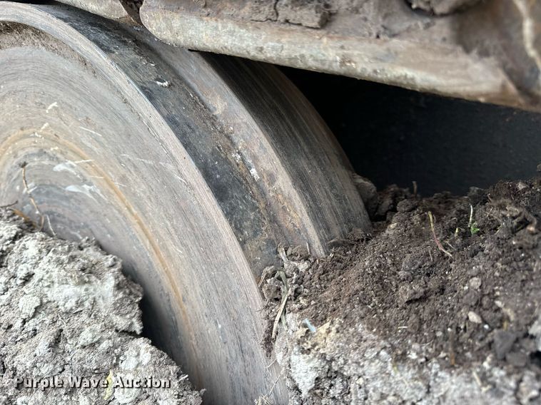 image for item DV1994 1986 Case 1455B track loader