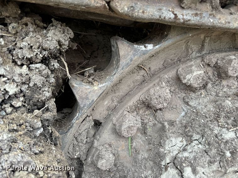 image for item DV1994 1986 Case 1455B track loader