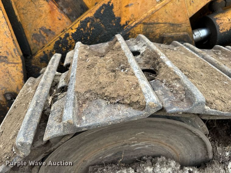 image for item DV1994 1986 Case 1455B track loader