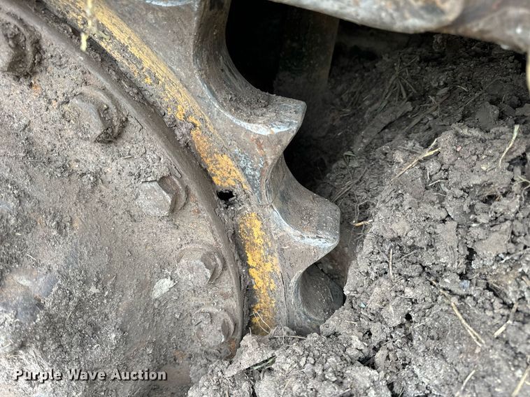 image for item DV1994 1986 Case 1455B track loader