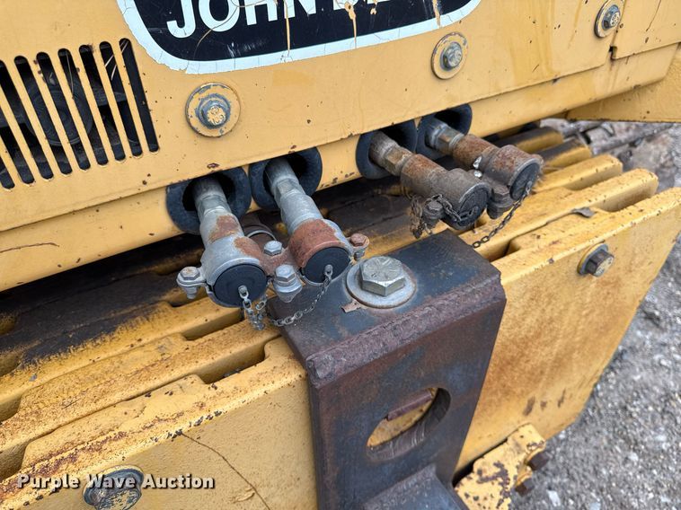 image for item DV2523 1995 John Deere 455G track loader