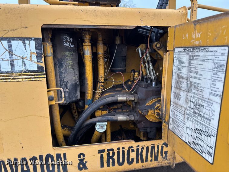 image for item DV2523 1995 John Deere 455G track loader