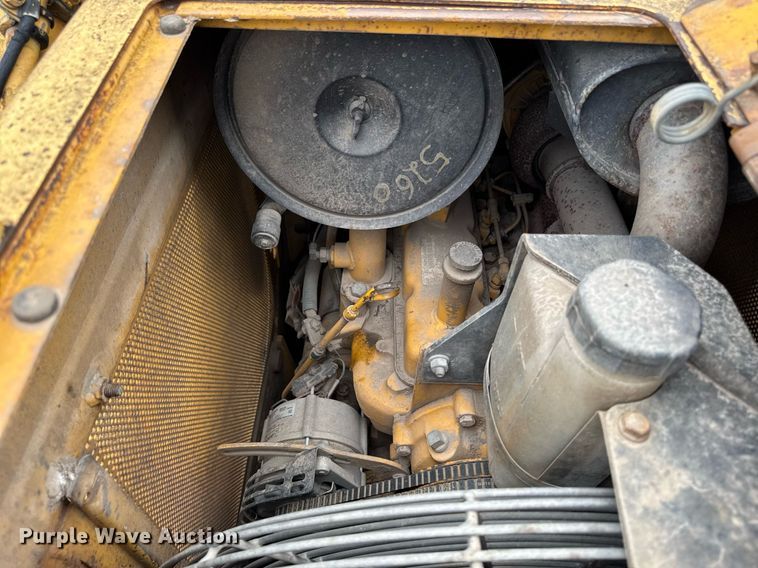 image for item DV2523 1995 John Deere 455G track loader