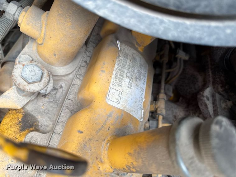 image for item DV2523 1995 John Deere 455G track loader