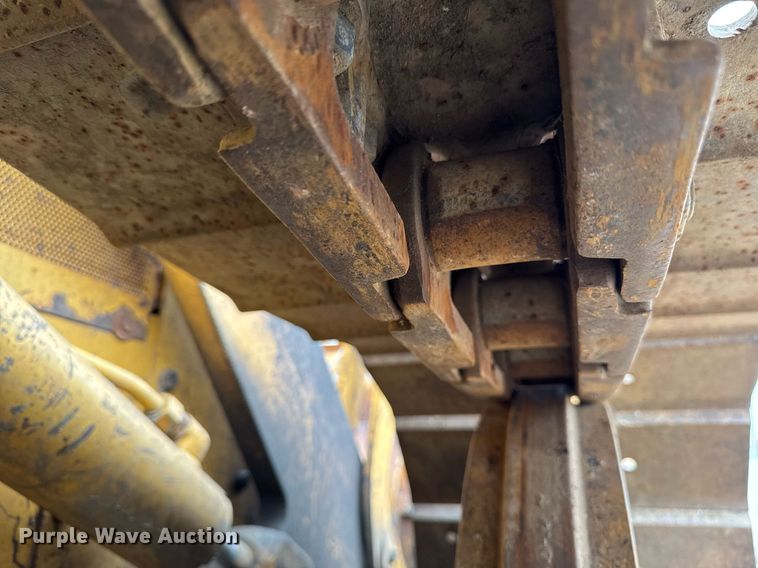 image for item DV2523 1995 John Deere 455G track loader