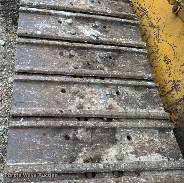 image for item DV2523 1995 John Deere 455G track loader