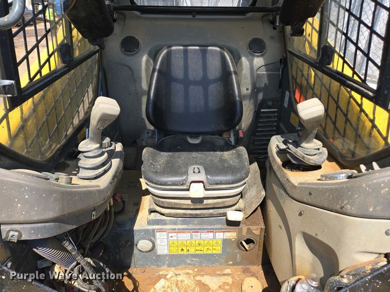 image for item DW1928 2019 Wacker Neuson ST45 tracked skid steer loader