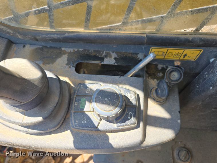 image for item DW1928 2019 Wacker Neuson ST45 tracked skid steer loader