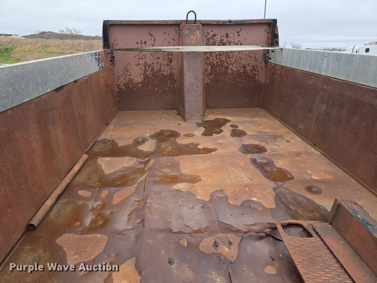 image for item DW3221 Dump bed