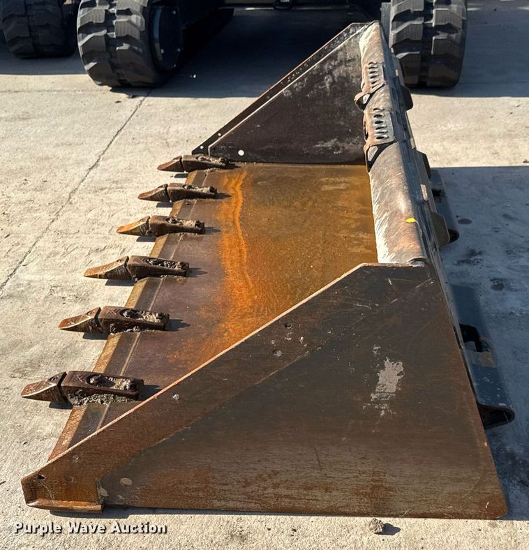 image for item DX8968 Bobcat 68 Heavy Duty skid steer bucket