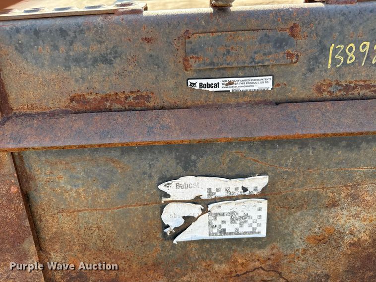 image for item DX8969 Bobcat 80HD C/I skid steer bucket
