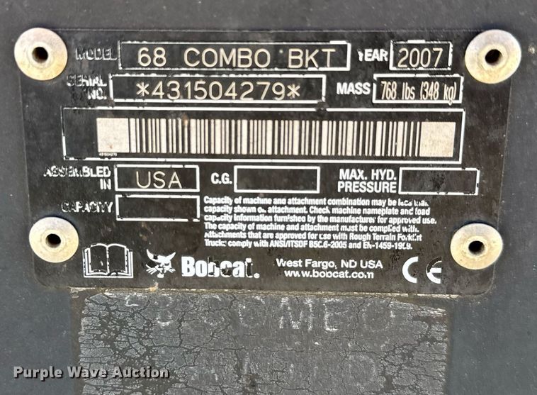 image for item DX8970 2007 Bobcat 68 Combo BKT skid steer bucket