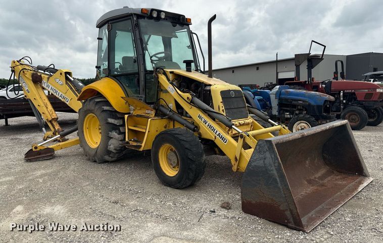 image for item DY2465 2006 New Holland B95 backhoe