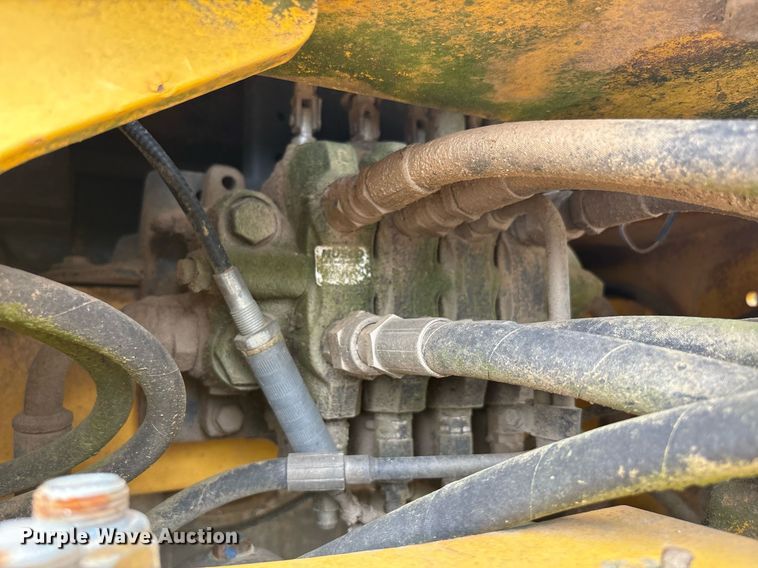 image for item DY2465 2006 New Holland B95 backhoe