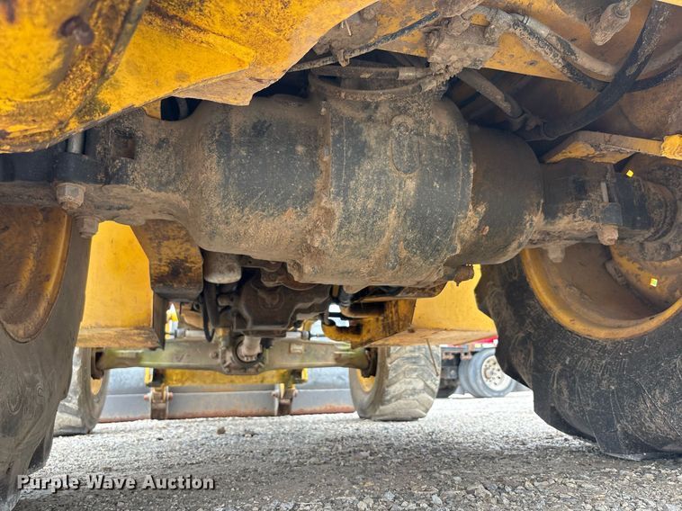 image for item DY2465 2006 New Holland B95 backhoe