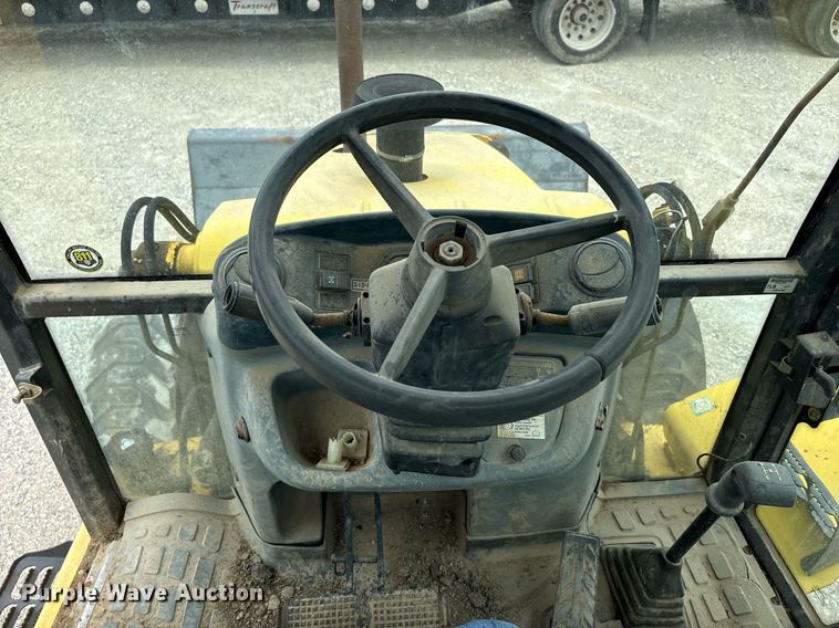 image for item DY2465 2006 New Holland B95 backhoe