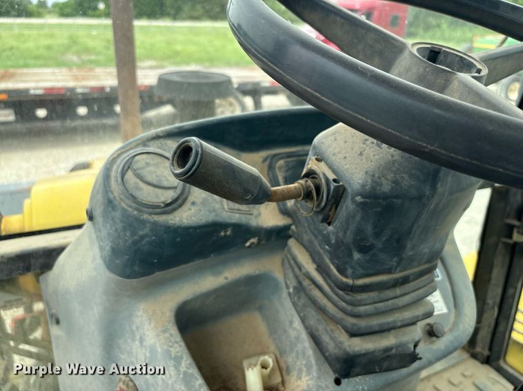 image for item DY2465 2006 New Holland B95 backhoe