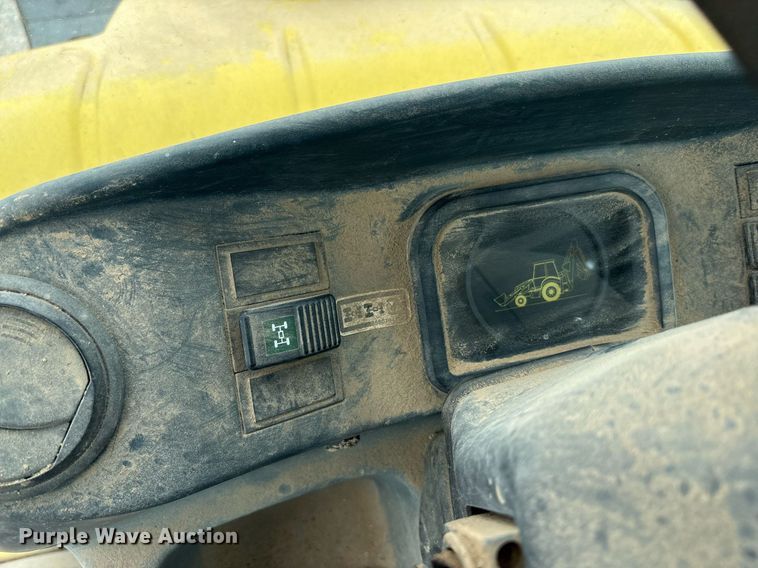 image for item DY2465 2006 New Holland B95 backhoe