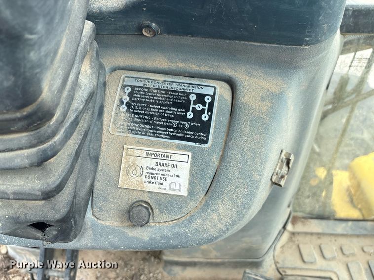 image for item DY2465 2006 New Holland B95 backhoe