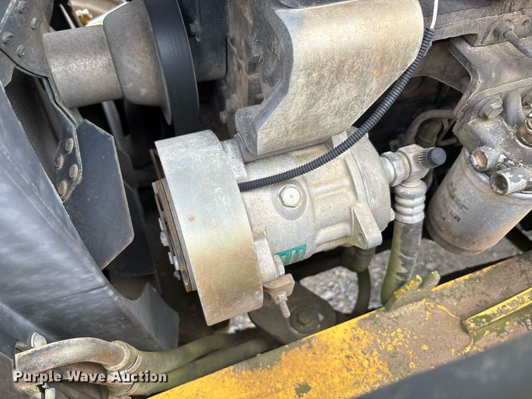 image for item DY2465 2006 New Holland B95 backhoe