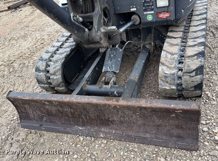 image for item DY8027 2015 Bobcat E45 mini excavator