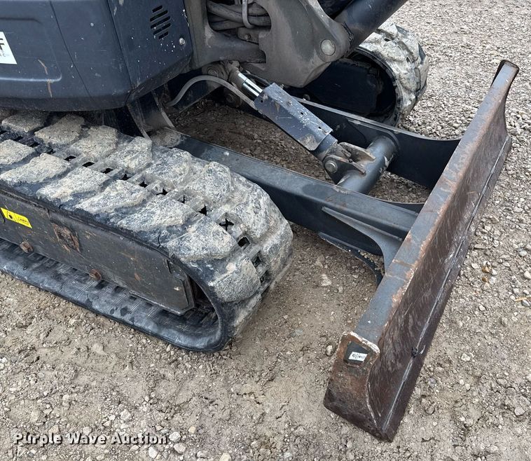 image for item DY8027 2015 Bobcat E45 mini excavator