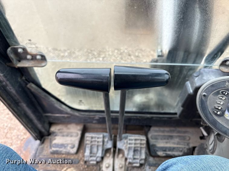 image for item DY8027 2015 Bobcat E45 mini excavator