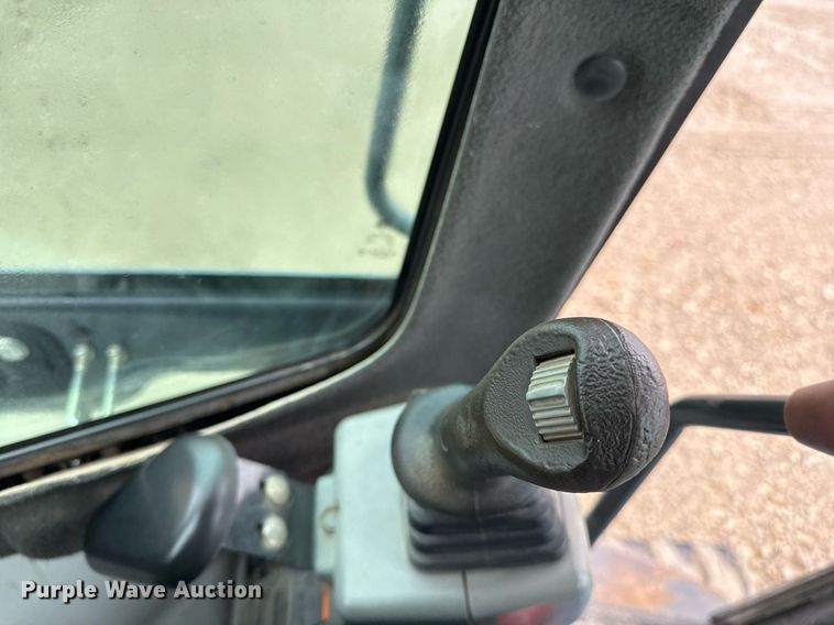 image for item DY8027 2015 Bobcat E45 mini excavator