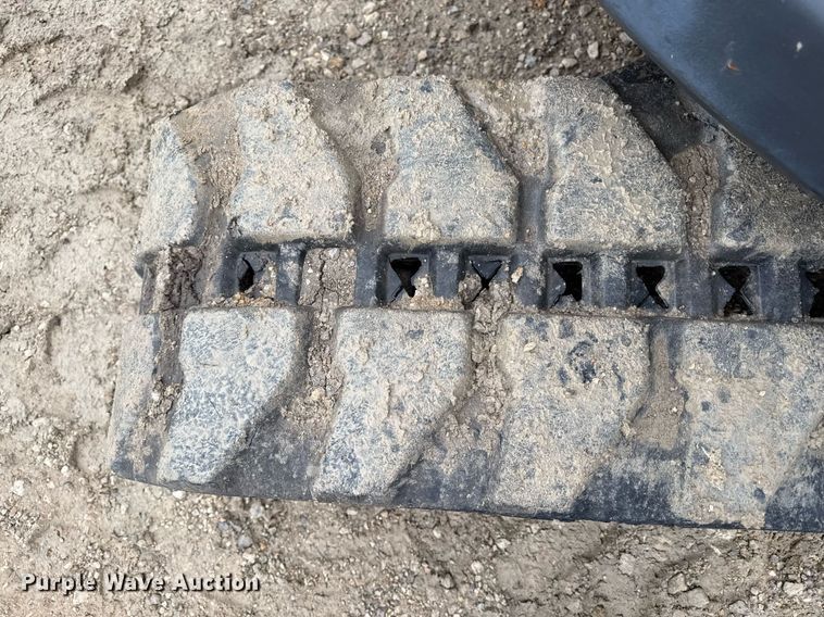 image for item DY8027 2015 Bobcat E45 mini excavator