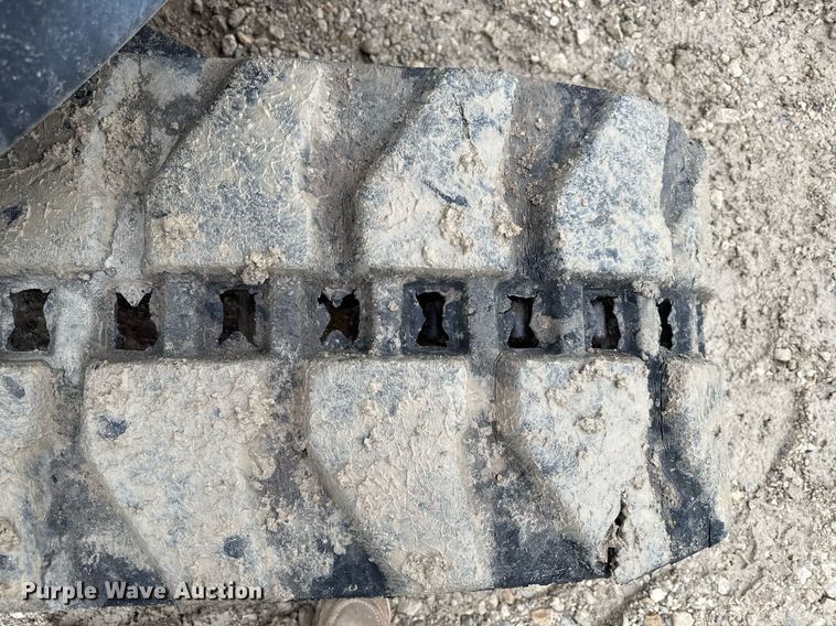 image for item DY8027 2015 Bobcat E45 mini excavator