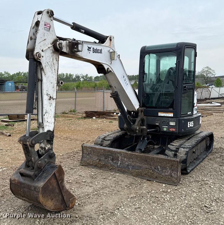 image for item DY8028 2016 Bobcat E45 mini excavator