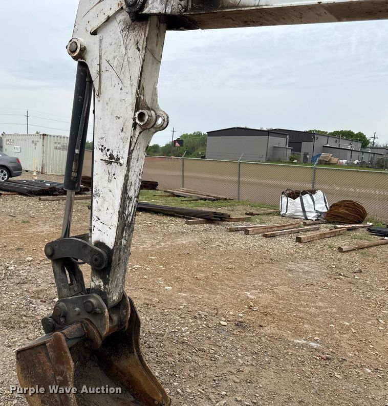 image for item DY8028 2016 Bobcat E45 mini excavator