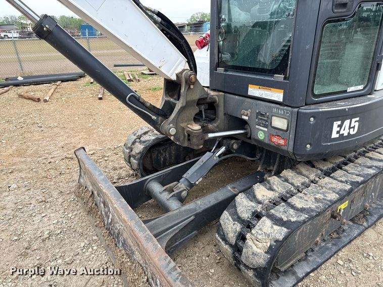 image for item DY8028 2016 Bobcat E45 mini excavator