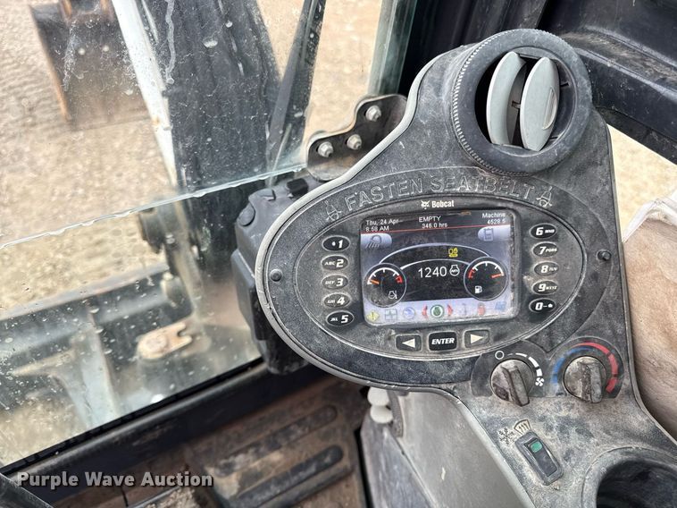 image for item DY8028 2016 Bobcat E45 mini excavator