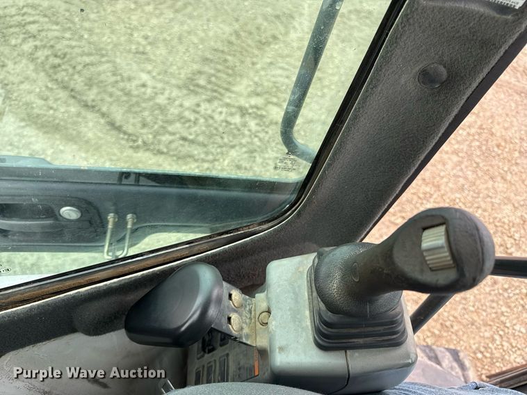 image for item DY8028 2016 Bobcat E45 mini excavator