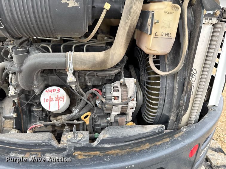 image for item DY8028 2016 Bobcat E45 mini excavator